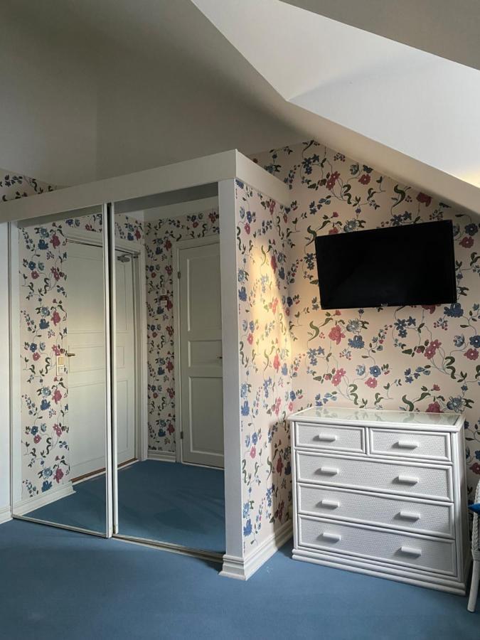 Apertins Hotell Kil Buitenkant foto